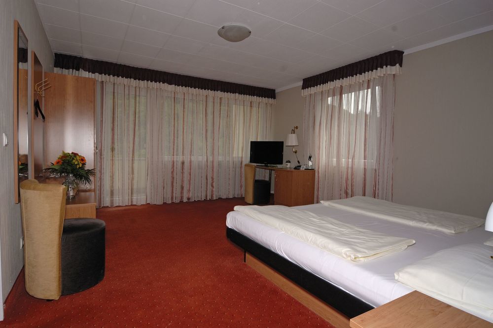 Hotel Schlangenbader Hof Zewnętrze zdjęcie